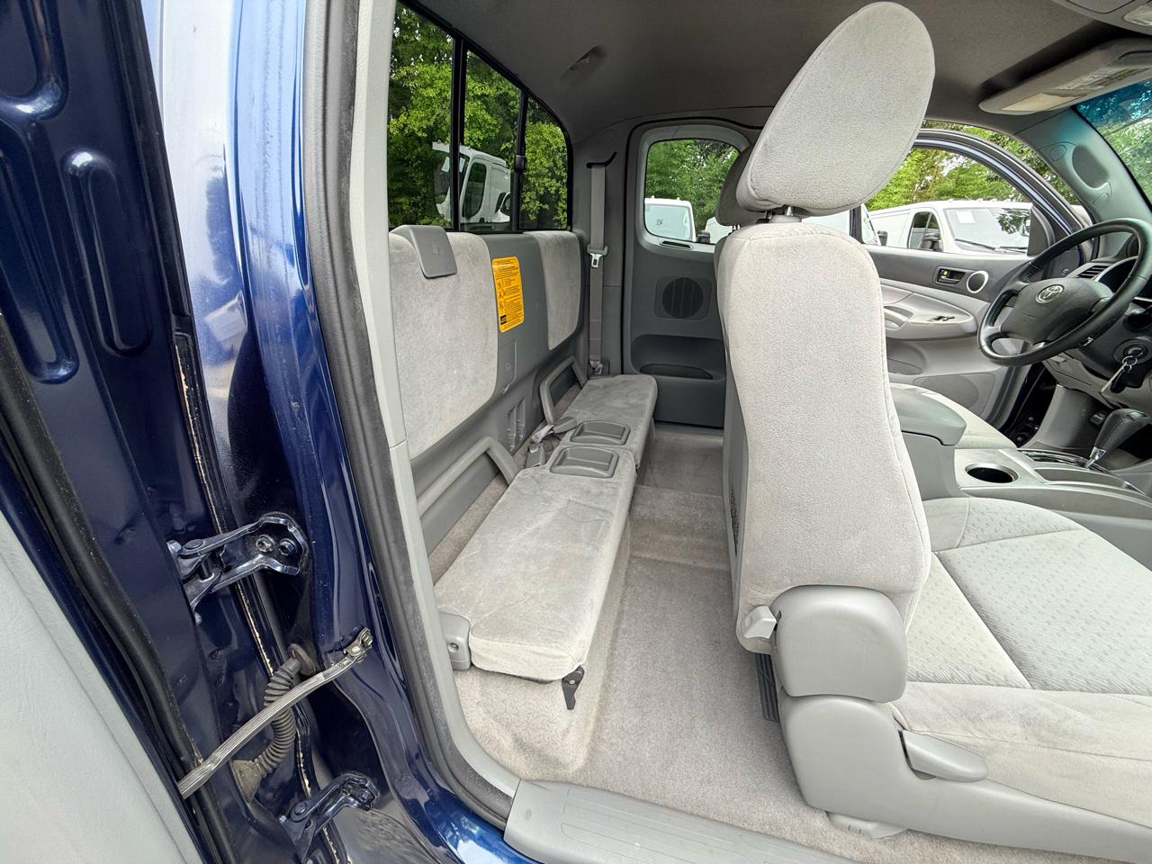 Toyota Tacoma PreRunner Access Cab V6 2WD 2006