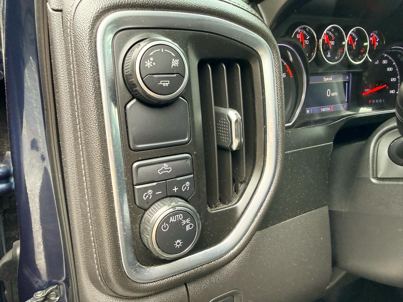 Chevrolet Silverado 1500 LT Crew Cab 2WD 2019