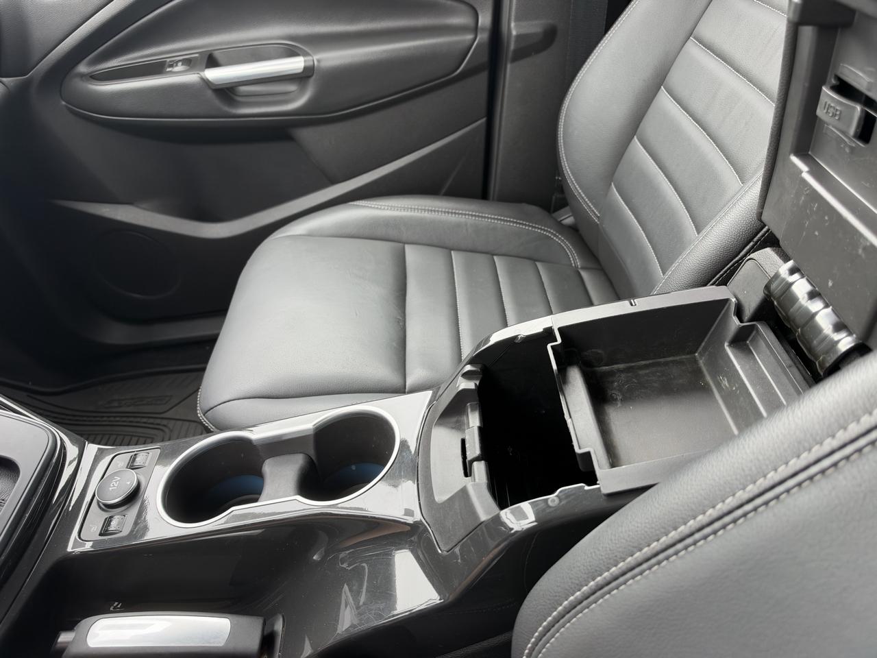 Ford Escape Titanium FWD 2015