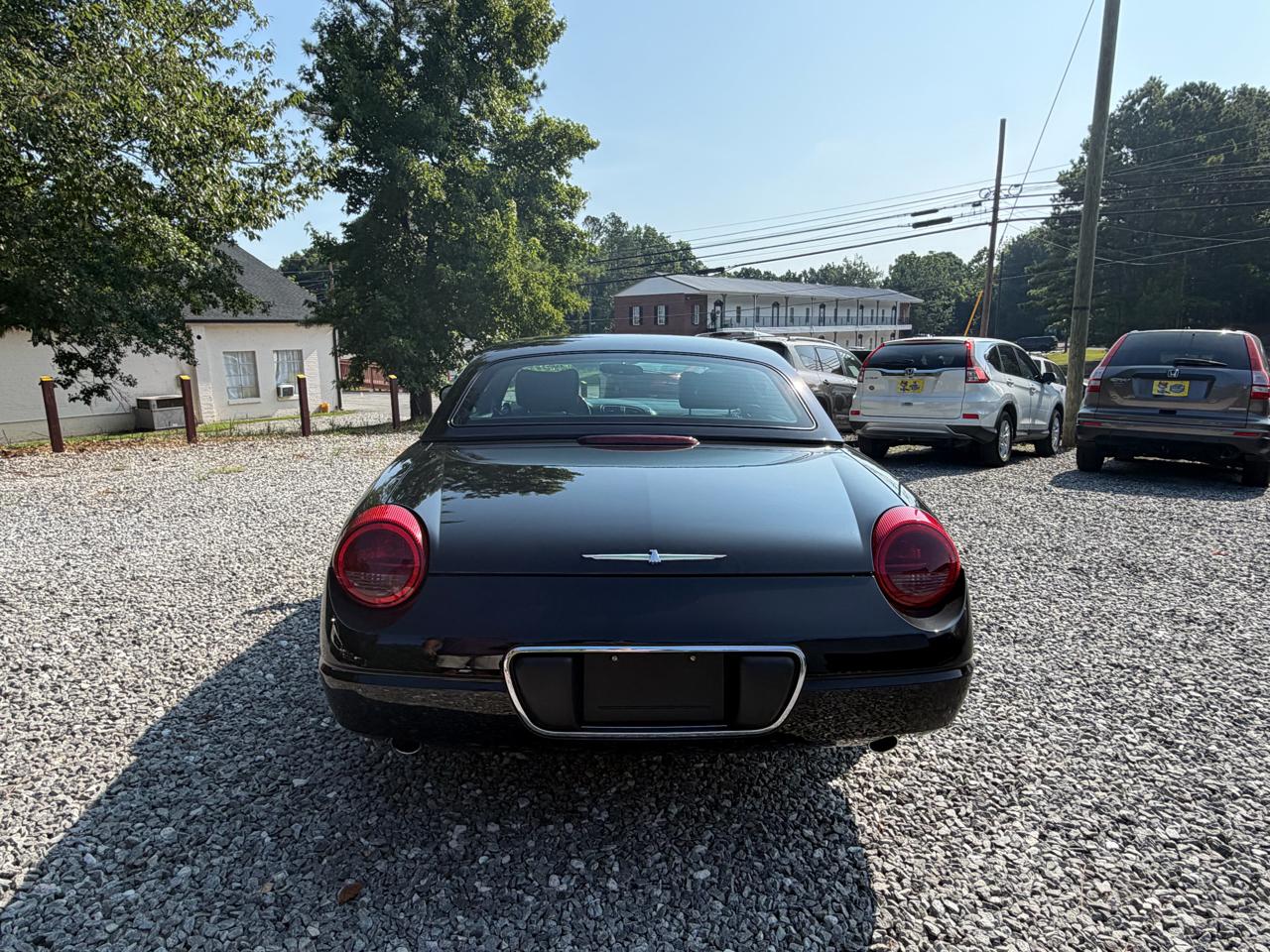 Ford Thunderbird Deluxe 2003