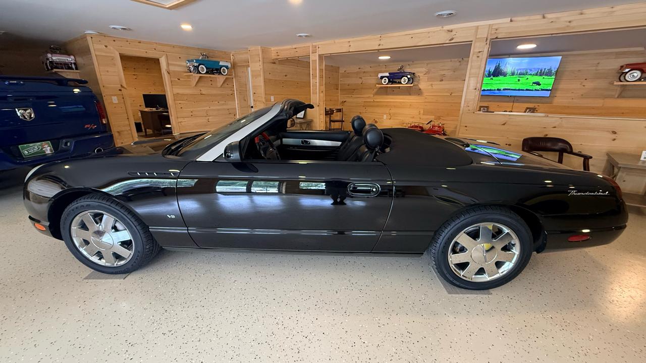 2003 Ford Thunderbird Deluxe