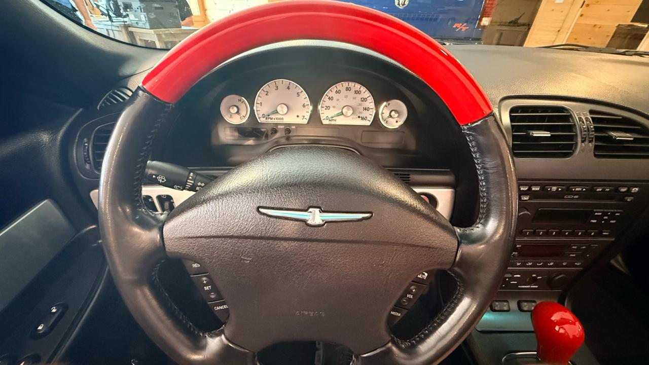 Ford Thunderbird Deluxe 2003