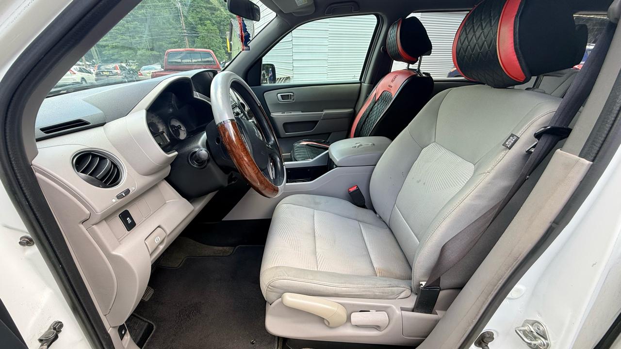 Honda Pilot LX 2WD 5-Spd AT 2015