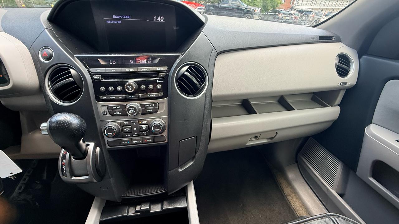 Honda Pilot LX 2WD 5-Spd AT 2015