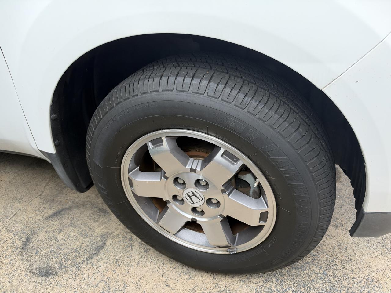 Honda Pilot LX 2WD 5-Spd AT 2015