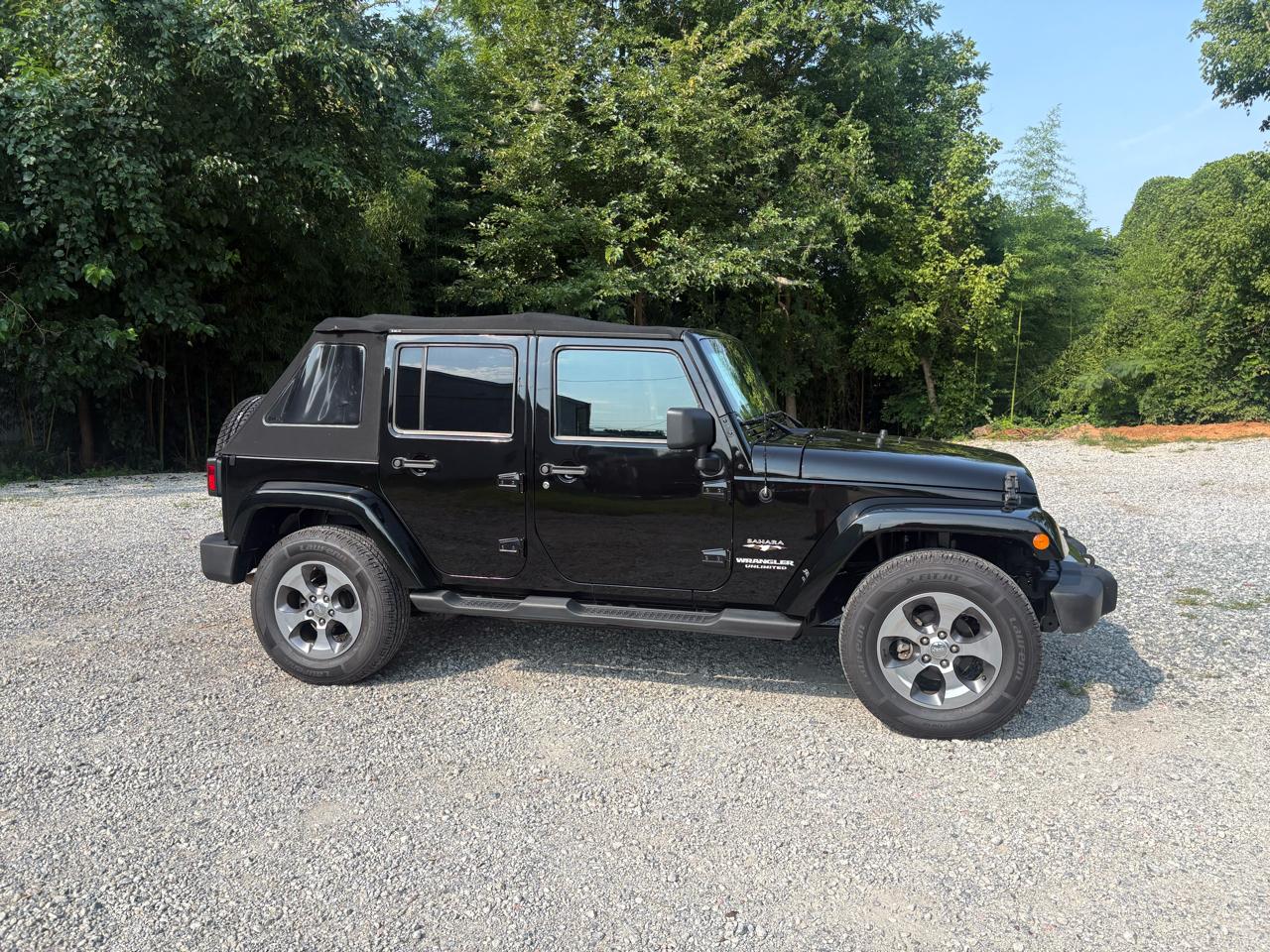 2016 Jeep Wrangler Unlimited Sahara 4WD