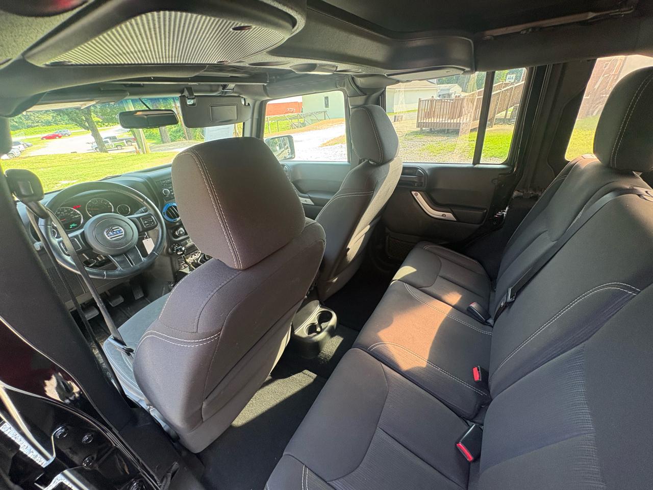 Jeep Wrangler Unlimited Sahara 4WD 2016