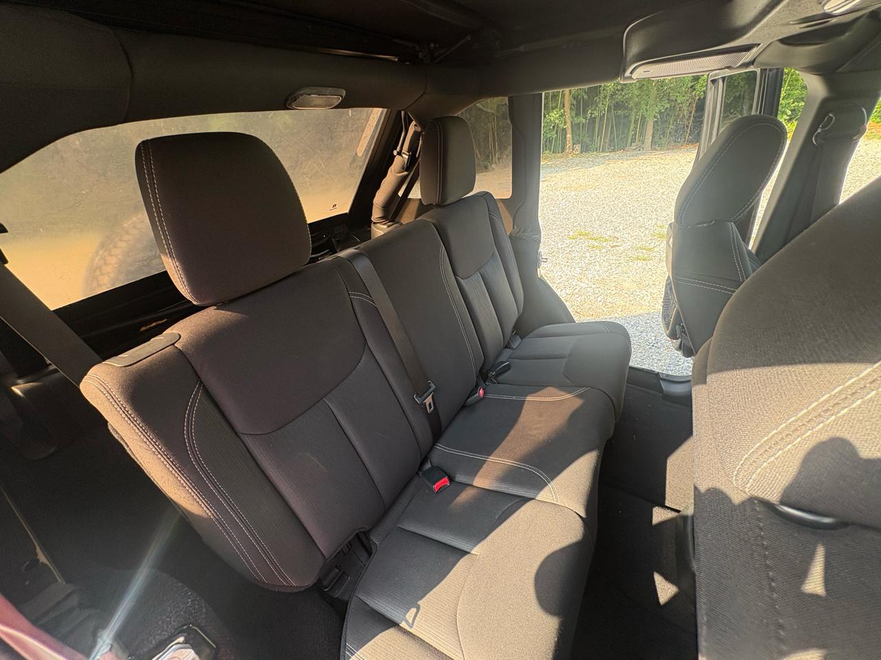 Jeep Wrangler Unlimited Sahara 4WD 2016