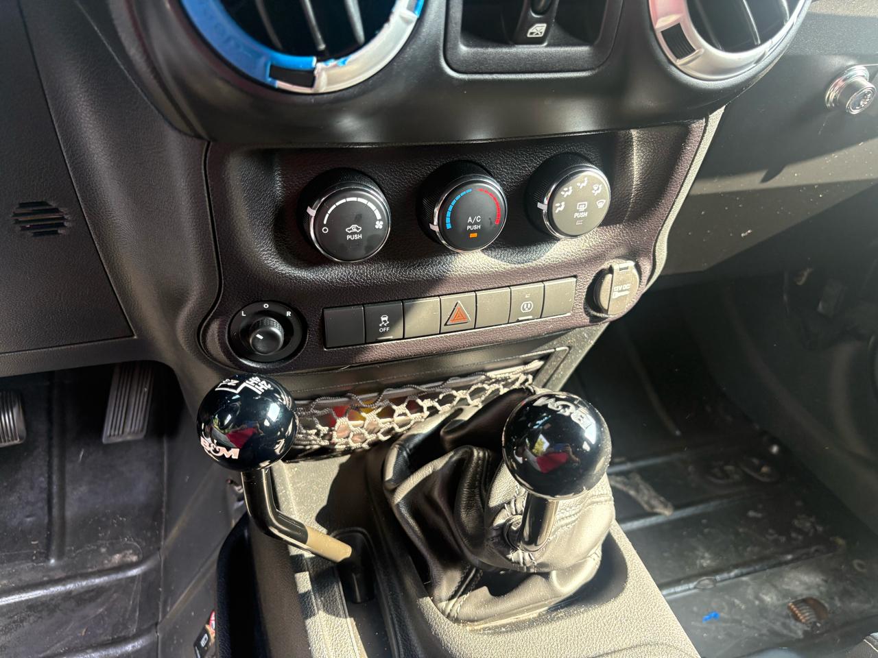 Jeep Wrangler Unlimited Sahara 4WD 2016
