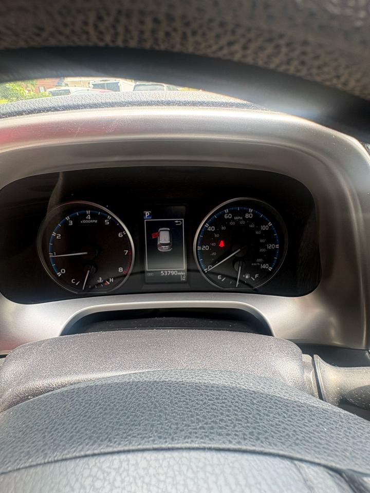 Toyota RAV4 LE AWD 2018