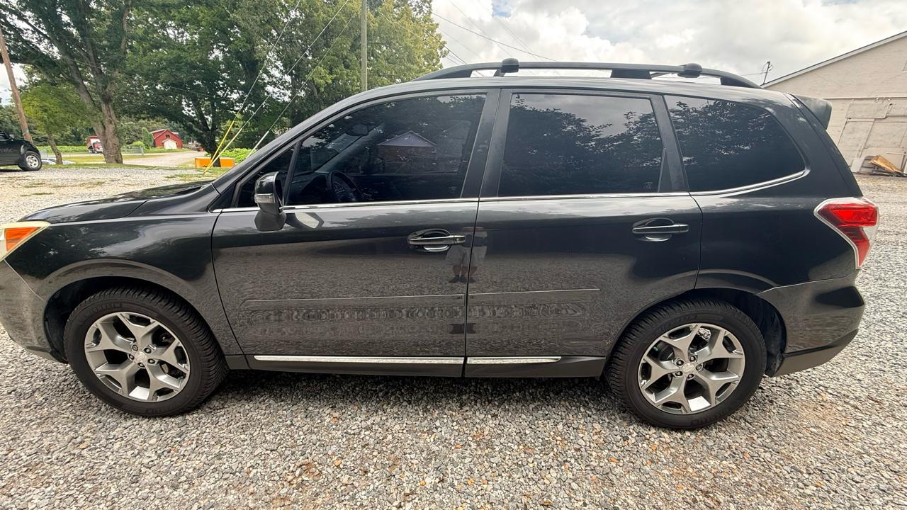 Subaru Forester 2.5i Touring 2016