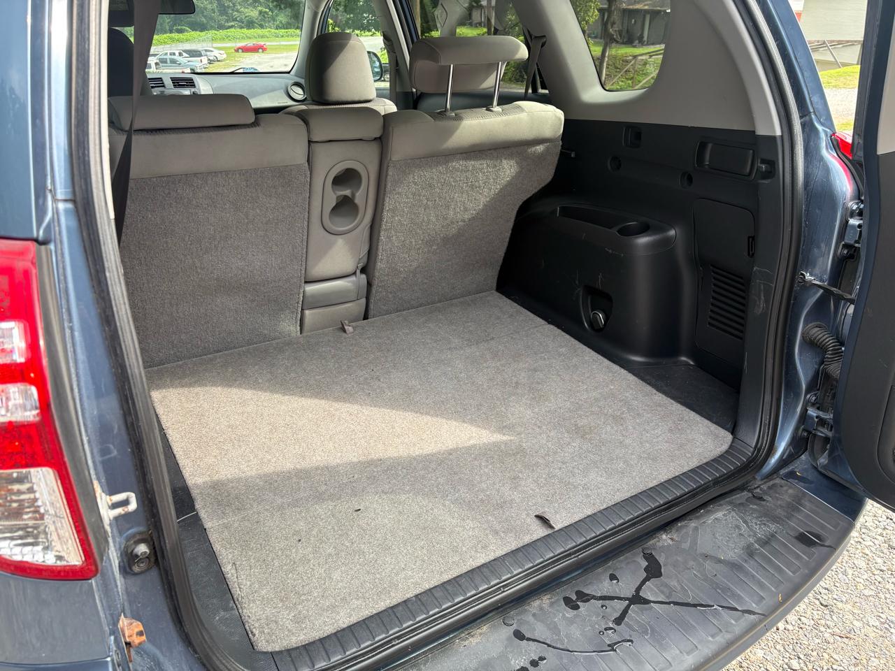 Toyota RAV4 Base V6 2WD 2009