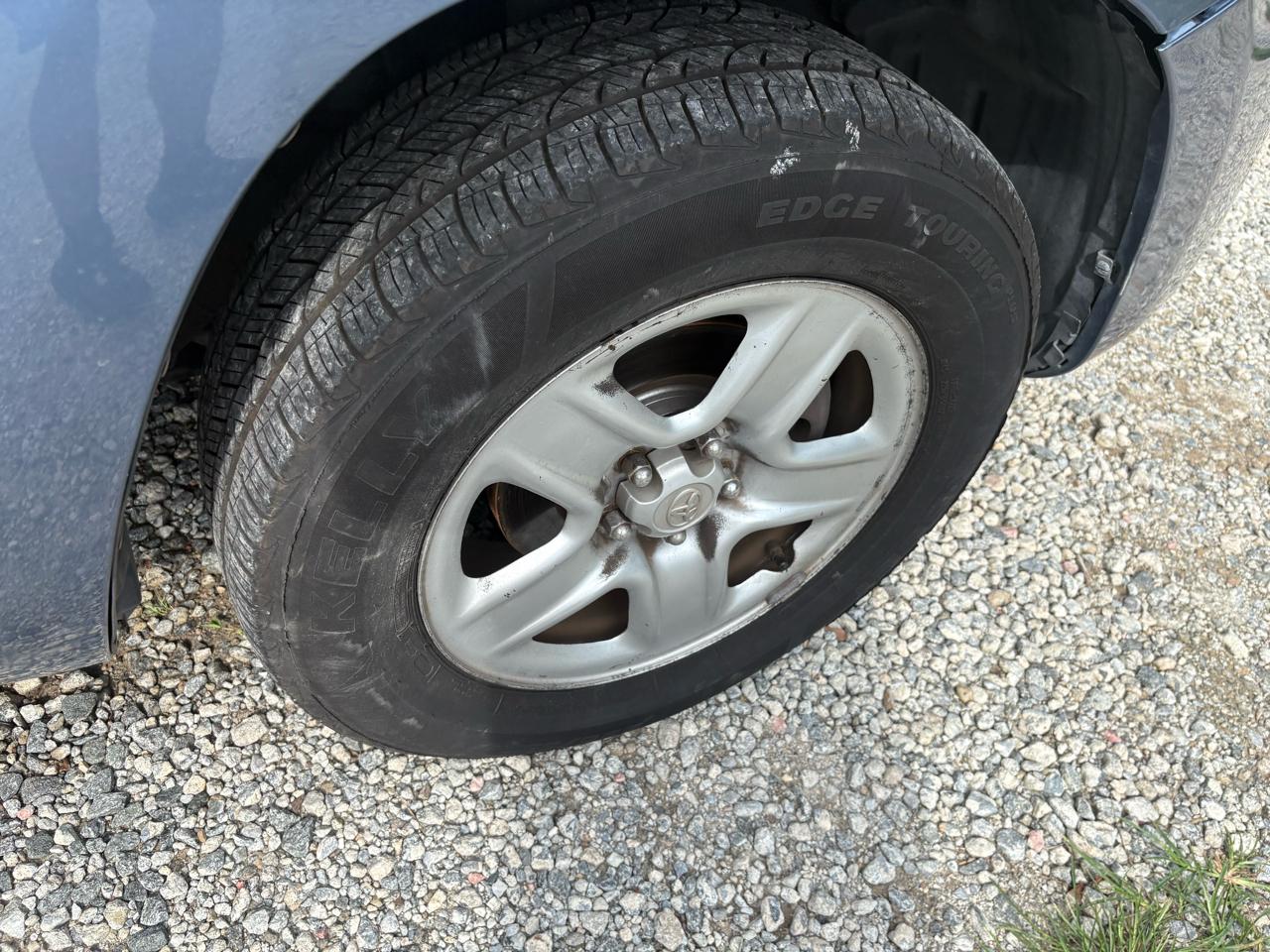 Toyota RAV4 Base V6 2WD 2009
