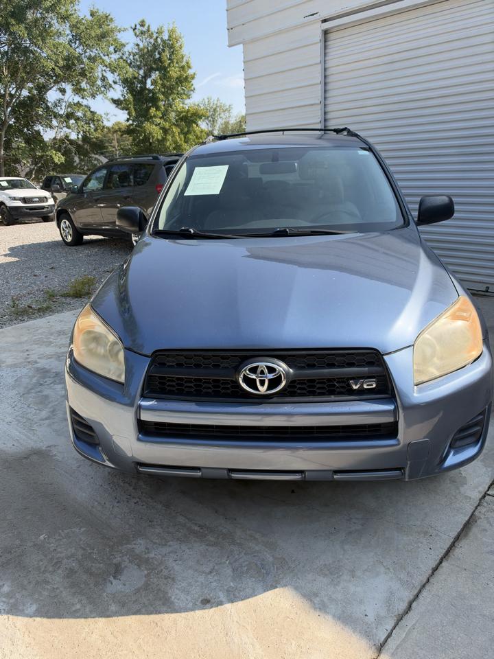 Toyota RAV4 Base V6 2WD 2009
