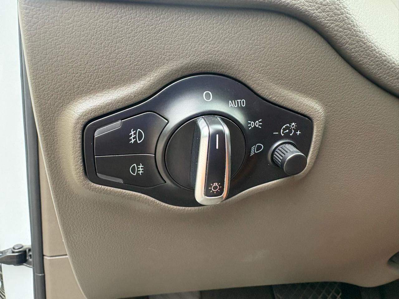 Audi Q5 2.0T Premium quattro 2017
