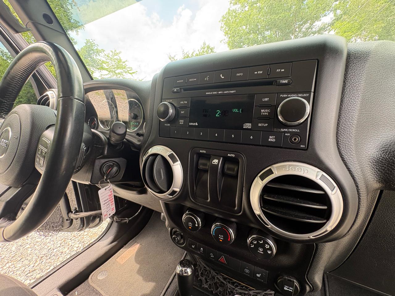 Jeep Wrangler Sahara 4WD 2016