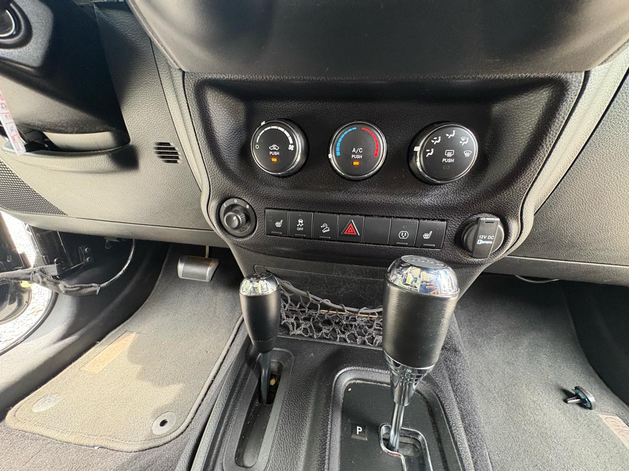 Jeep Wrangler Sahara 4WD 2016