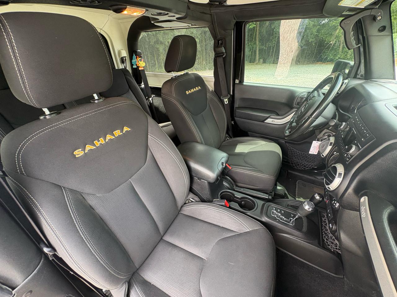 Jeep Wrangler Sahara 4WD 2016