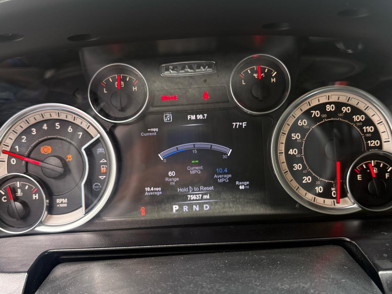 RAM 1500 SPORT SWB 2WD 2015