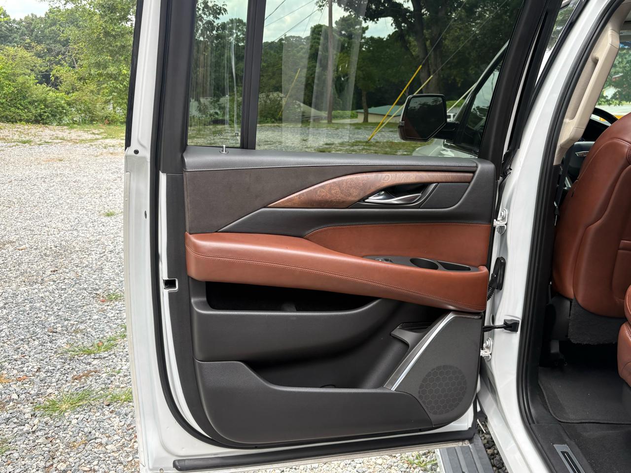 Cadillac Escalade ESV 2WD Premium 2017