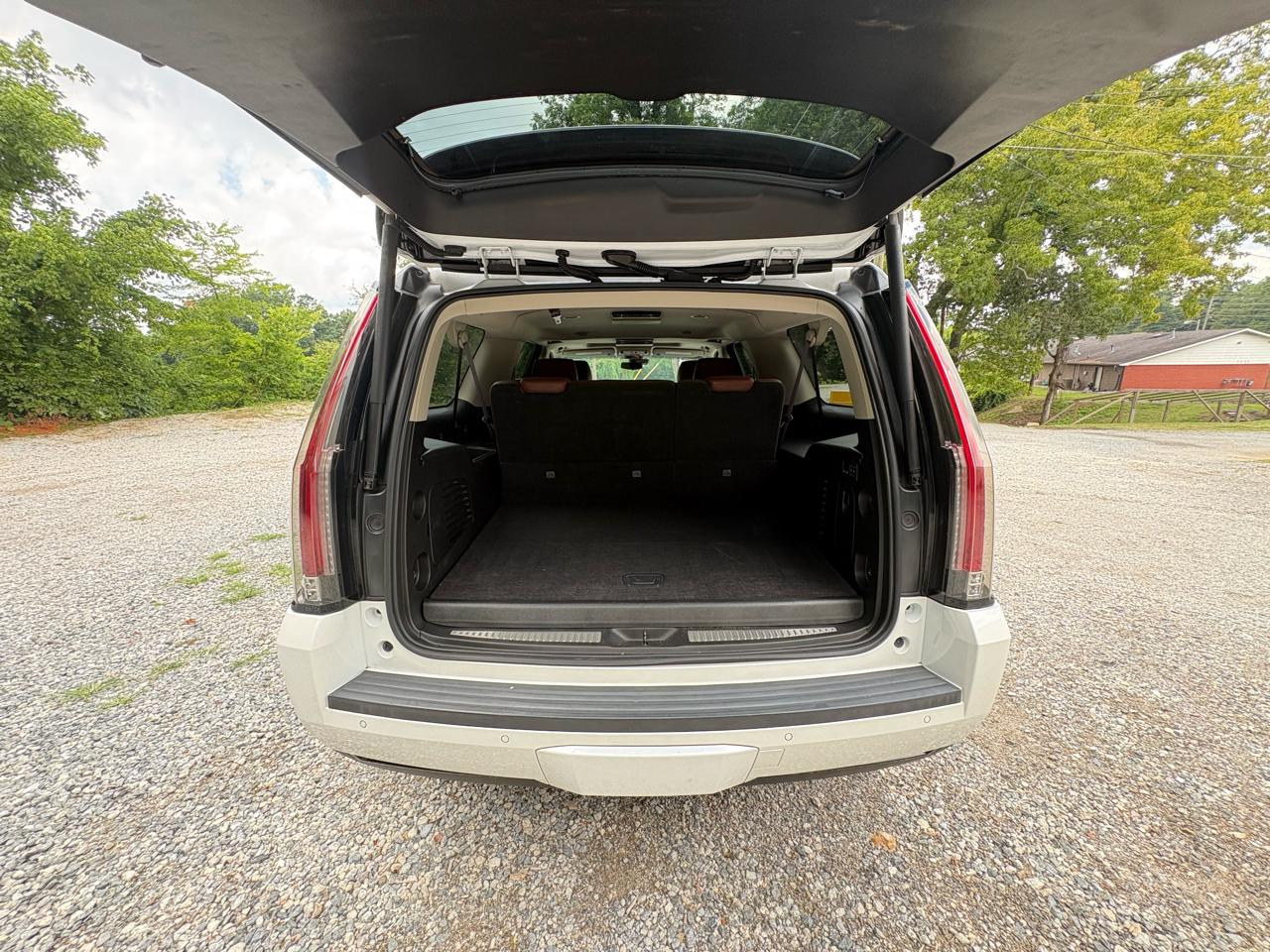 Cadillac Escalade ESV 2WD Premium 2017