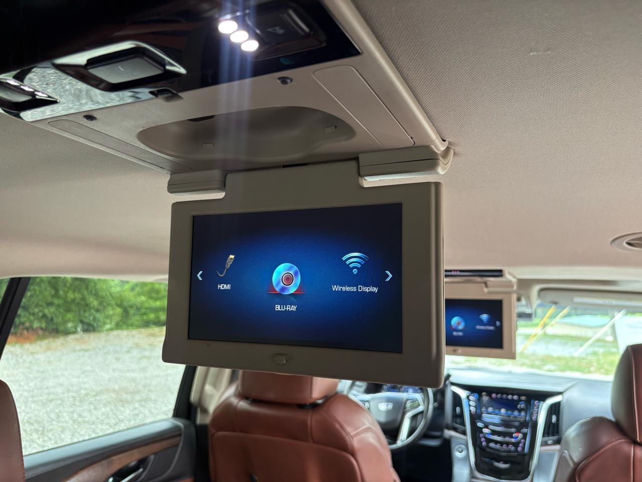 Cadillac Escalade ESV 2WD Premium 2017
