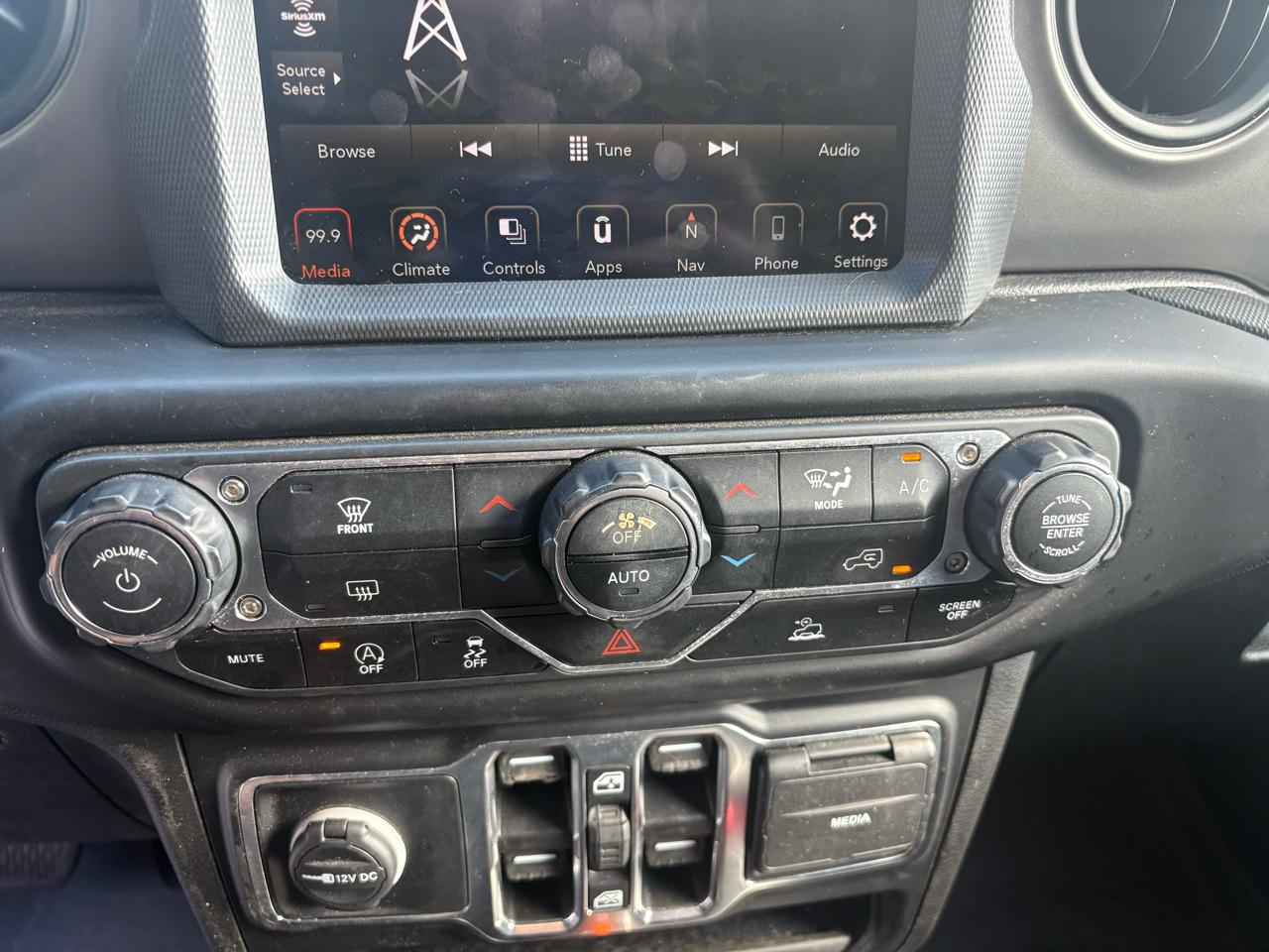 Jeep Wrangler Unlimited Sport 2022