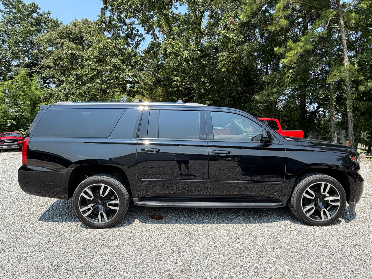 2019 Chevrolet Suburban Premier RWD photo