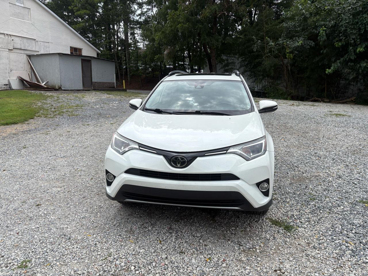 Toyota RAV4 XLE FWD 2018