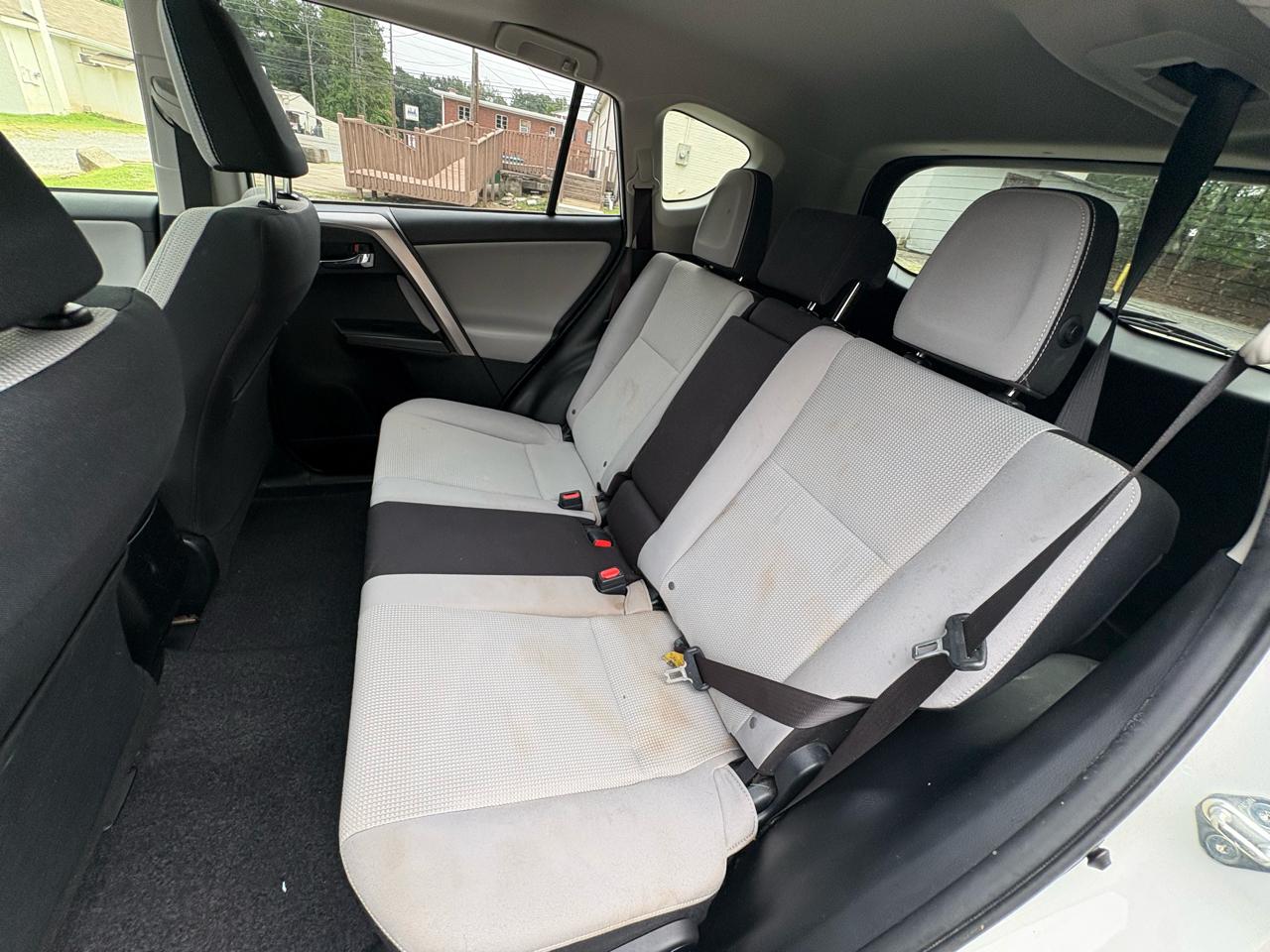 Toyota RAV4 XLE FWD 2018