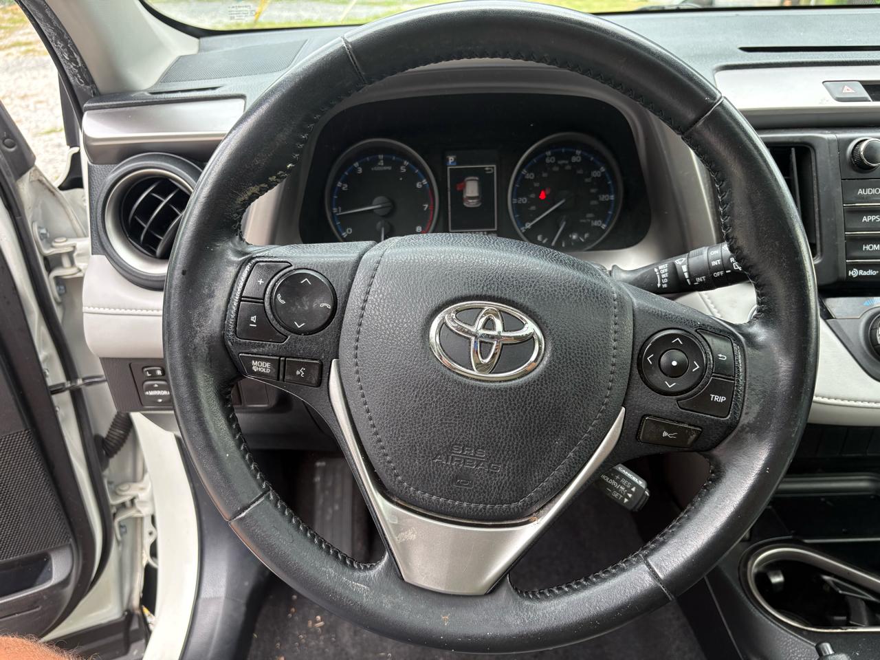 Toyota RAV4 XLE FWD 2018