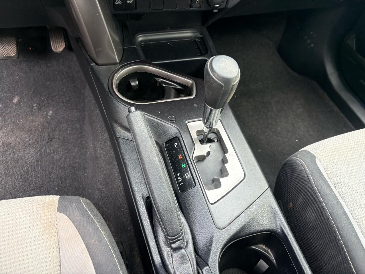 Toyota RAV4 XLE FWD 2018