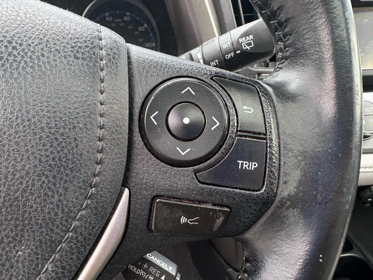 Toyota RAV4 XLE FWD 2018