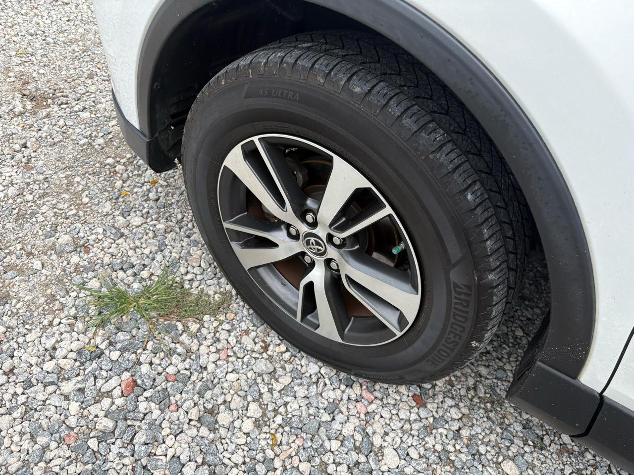 Toyota RAV4 XLE FWD 2018