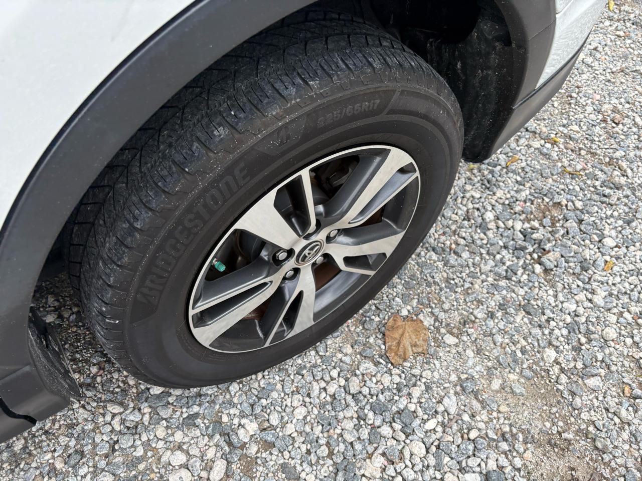 Toyota RAV4 XLE FWD 2018