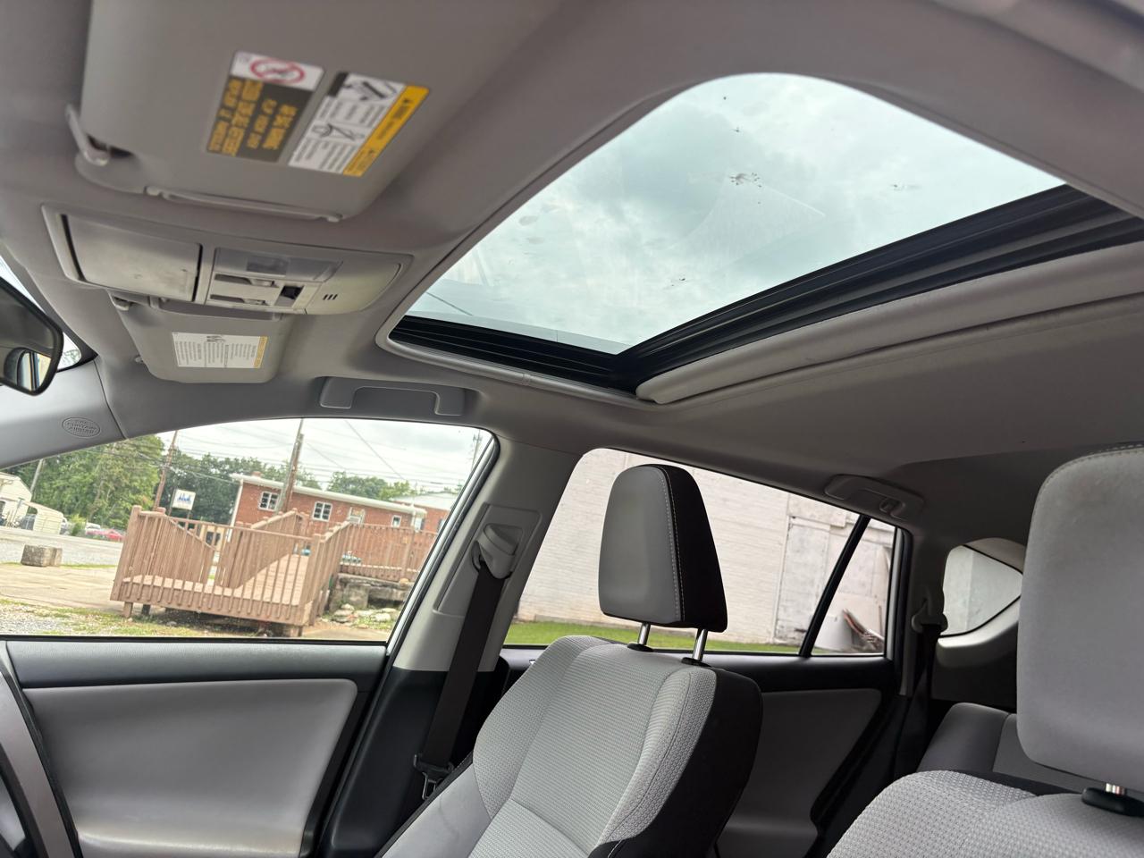 Toyota RAV4 XLE FWD 2018