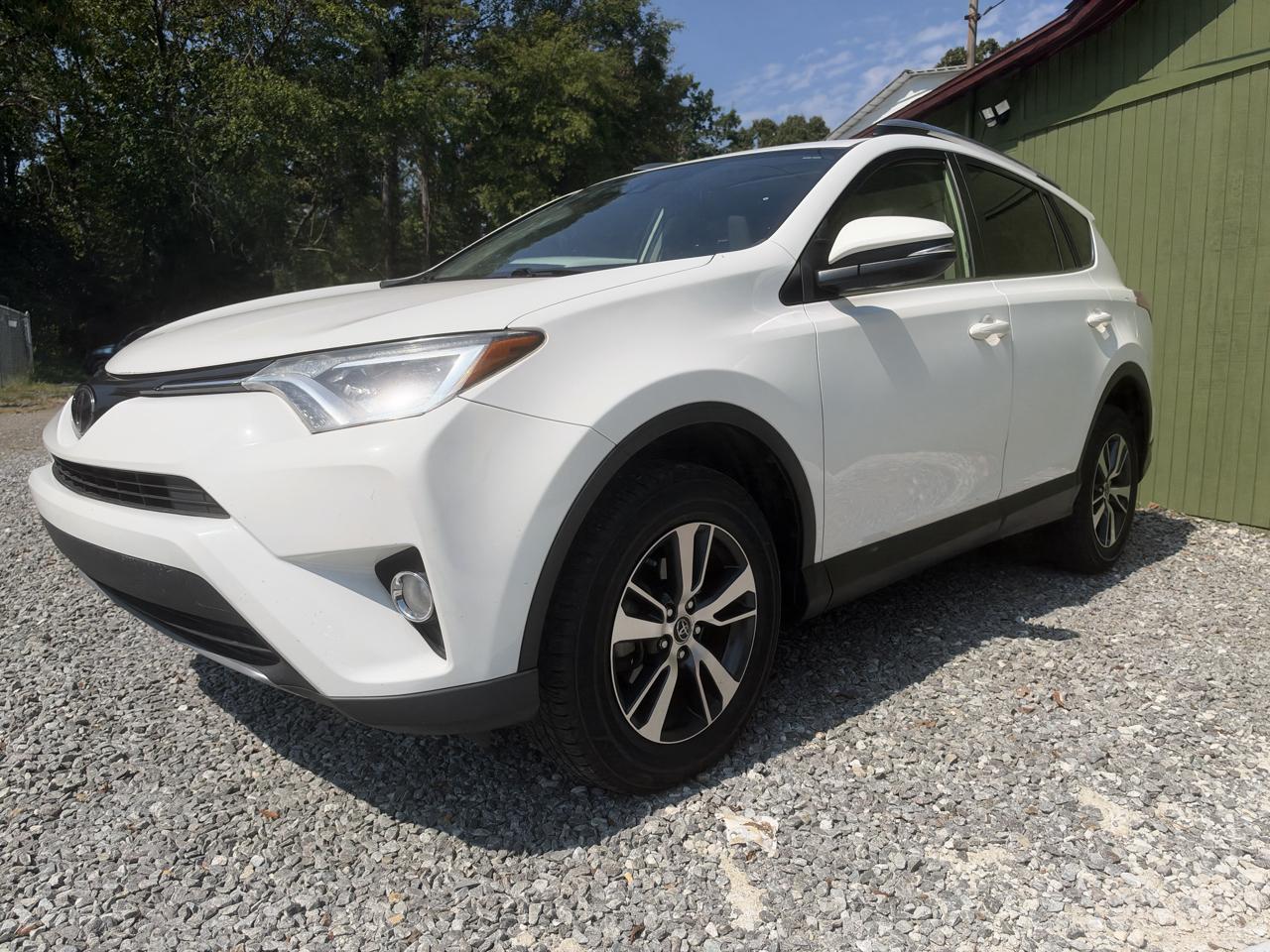 Toyota RAV4 XLE FWD 2018