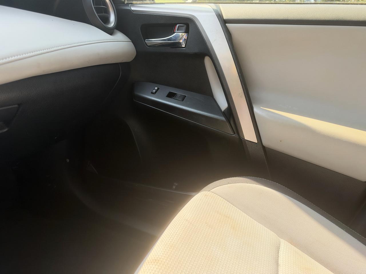 Toyota RAV4 XLE FWD 2018