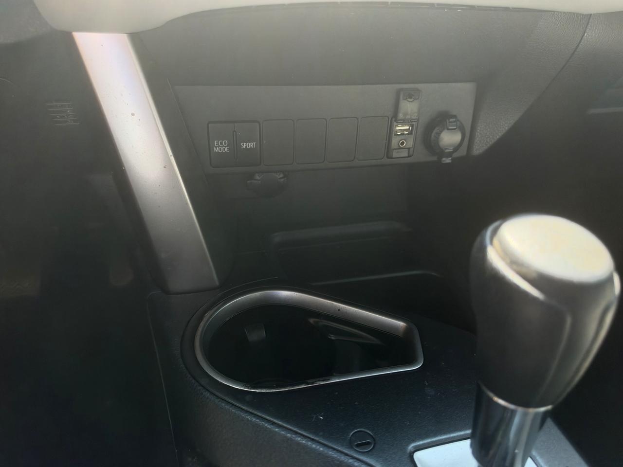 Toyota RAV4 XLE FWD 2018