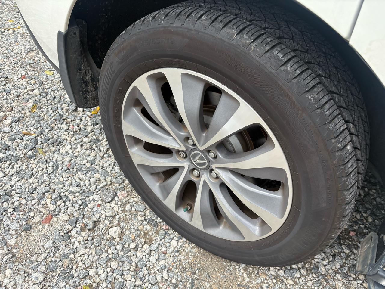Acura MDX 9-Spd AT w/Tech Package 2016