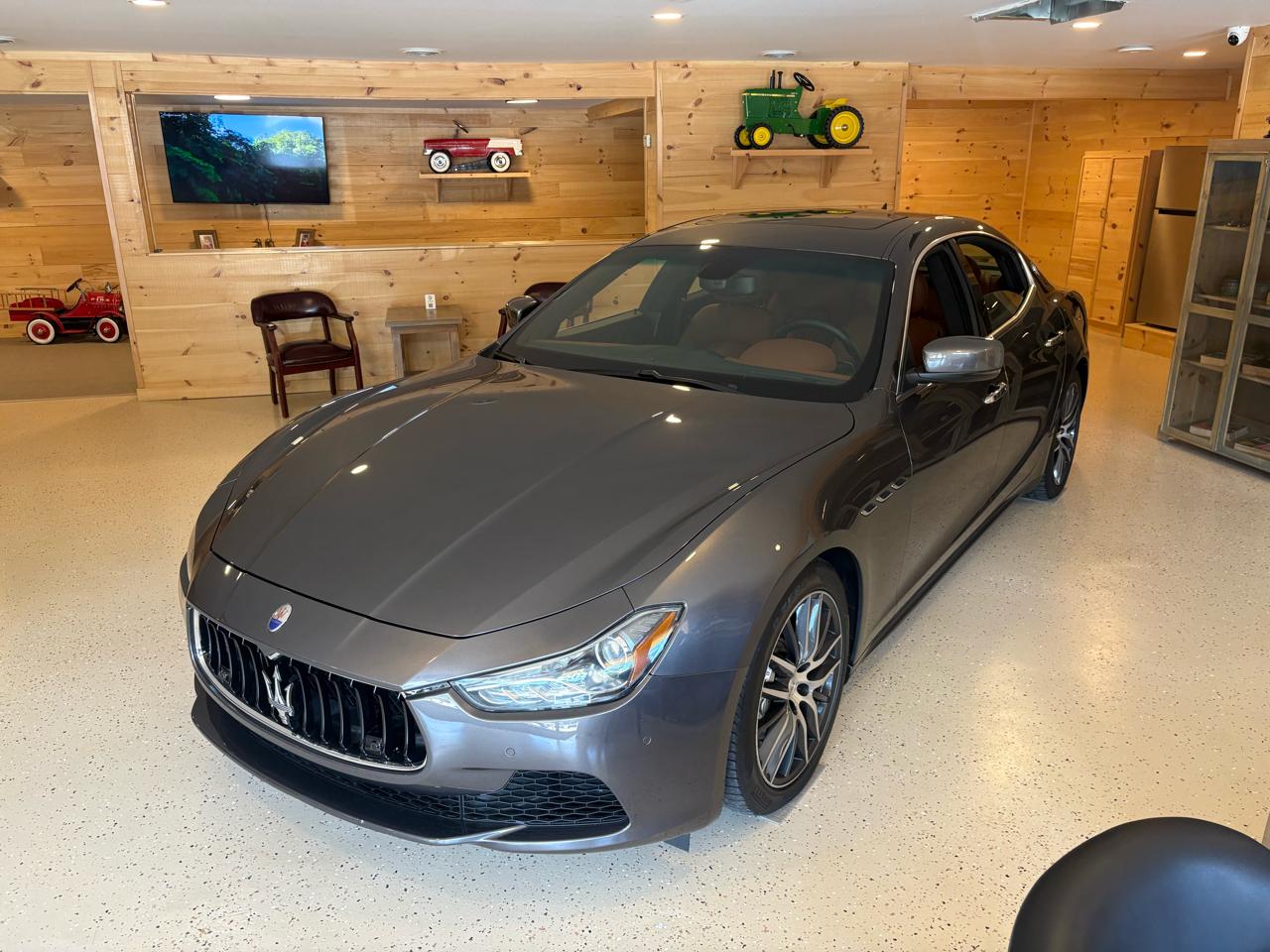 2014 Maserati Ghibli Base
