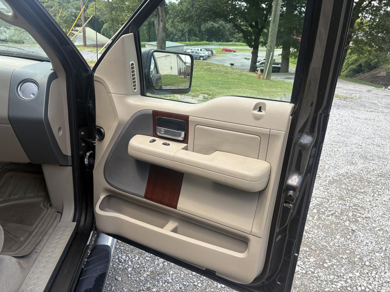 Ford F-150 Lariat SuperCrew 2WD 2008