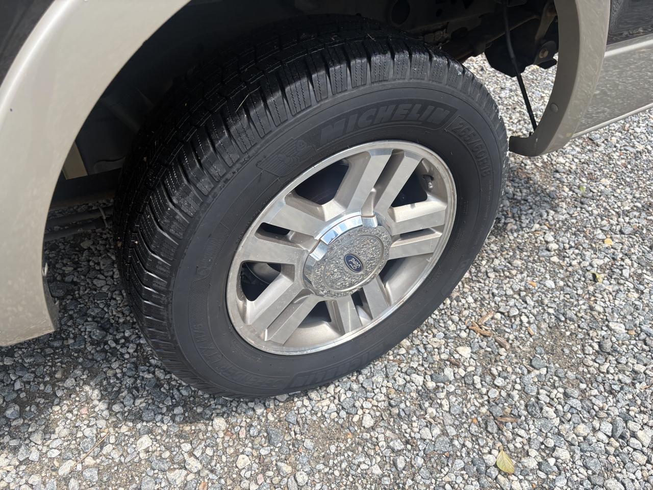 Ford F-150 Lariat SuperCrew 2WD 2008