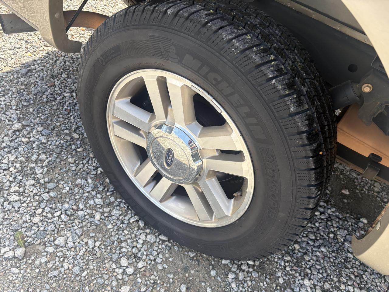 Ford F-150 Lariat SuperCrew 2WD 2008