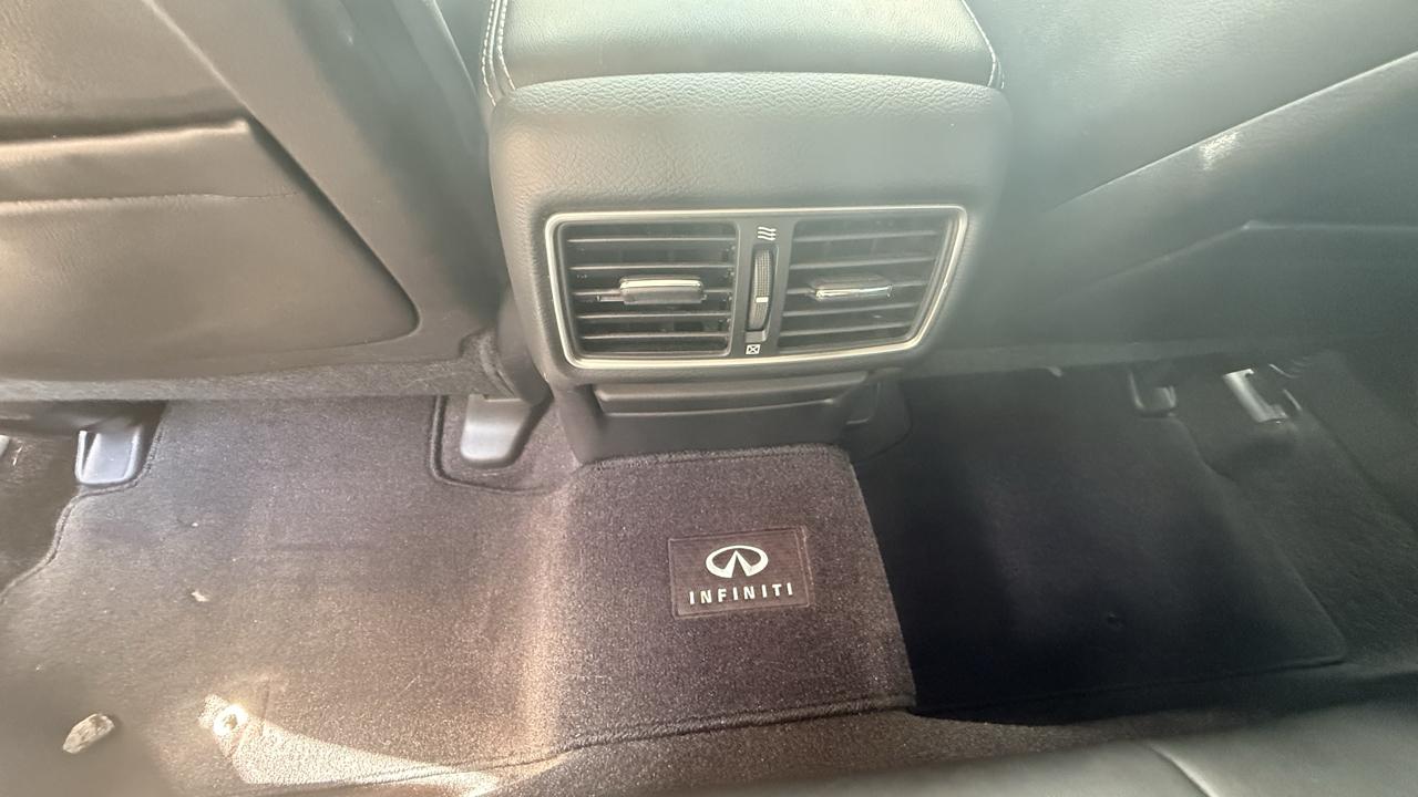 Infiniti Q50 Base 2015