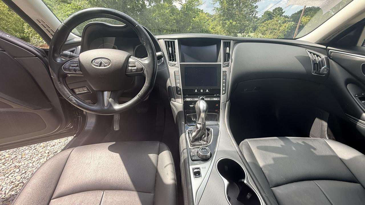 Infiniti Q50 Base 2015