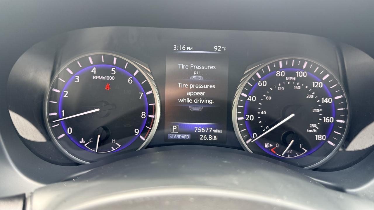 Infiniti Q50 Base 2015