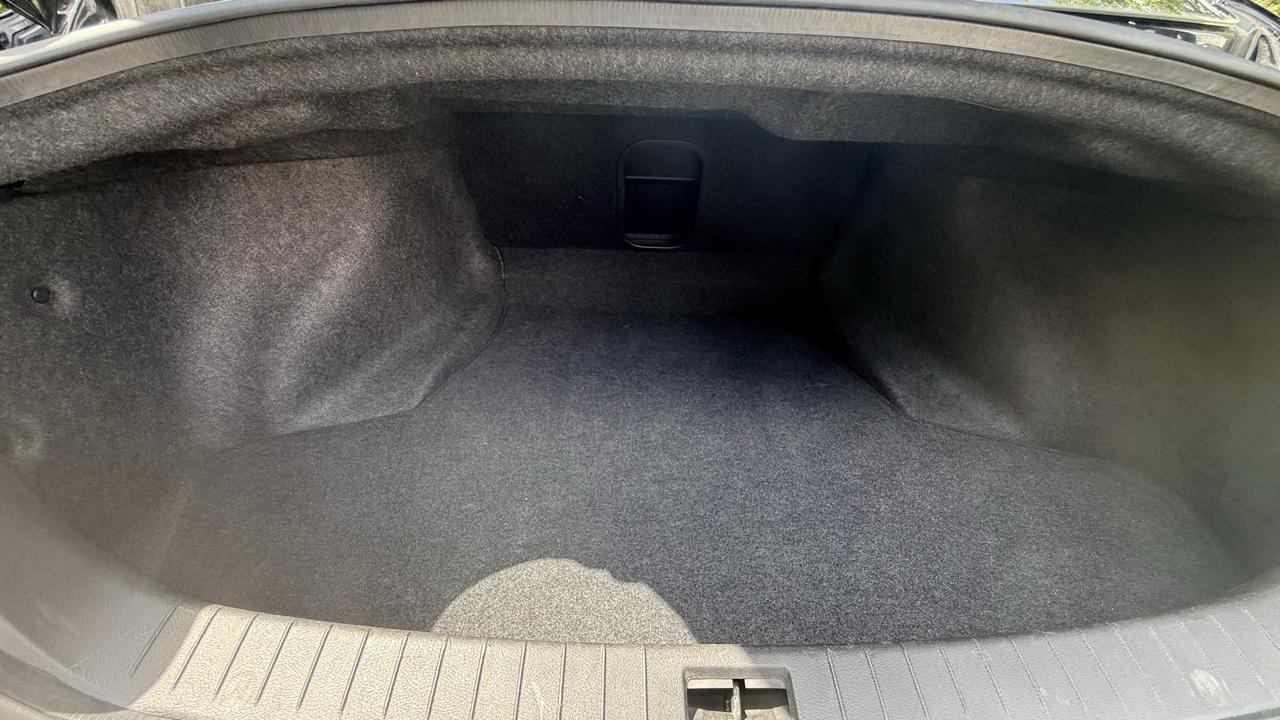 Infiniti Q50 Base 2015
