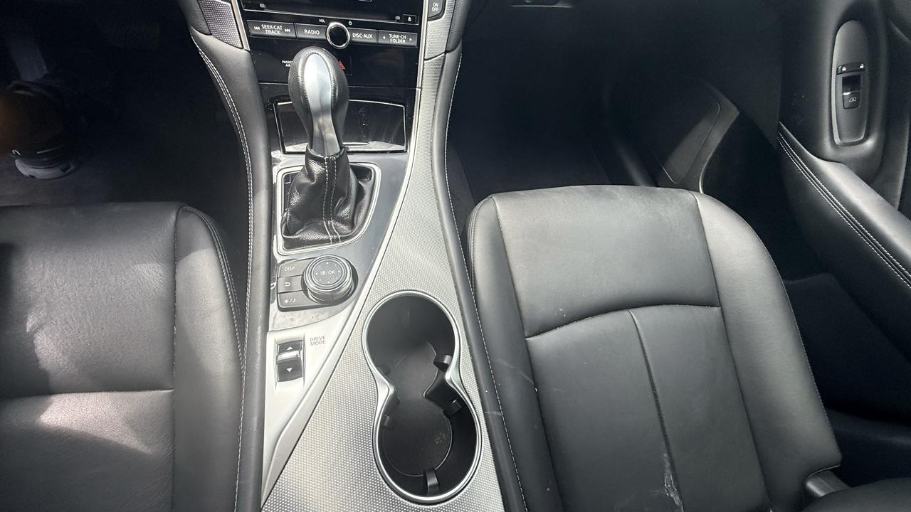 Infiniti Q50 Base 2015