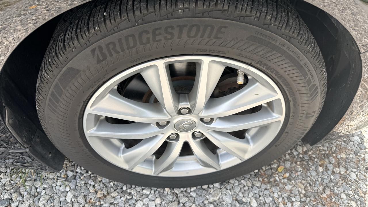 Infiniti Q50 Base 2015